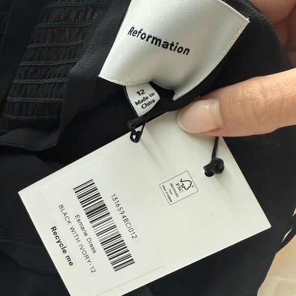 New Reformation Esmarie Dress - Picture 5 of 5